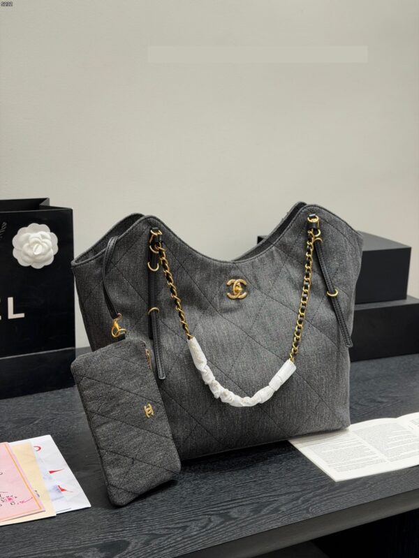 Stylish Fashion Carry CN Handbag CC26532