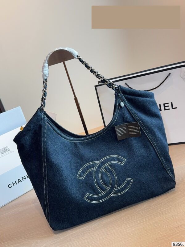 Stylish Fashion Carry CN Handbag CC263271