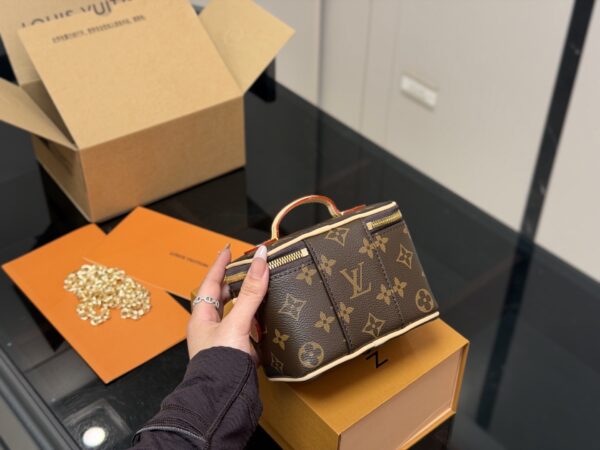 LV Flight Mode Micro Vanity Case LV Flight Mode Micro Vanity Case