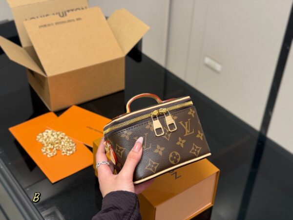 LV Flight Mode Micro Vanity Case LV Flight Mode Micro Vanity Case