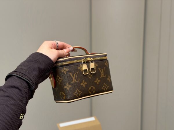 LV Flight Mode Micro Vanity Case LV Flight Mode Micro Vanity Case