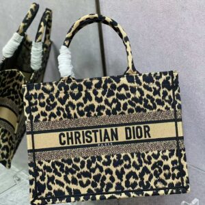 DO Medium Canvas Leopard Mizza Book Tote