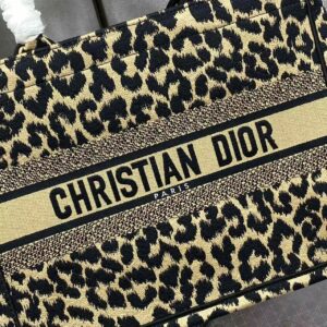 DO Medium Canvas Leopard Mizza Book Tote