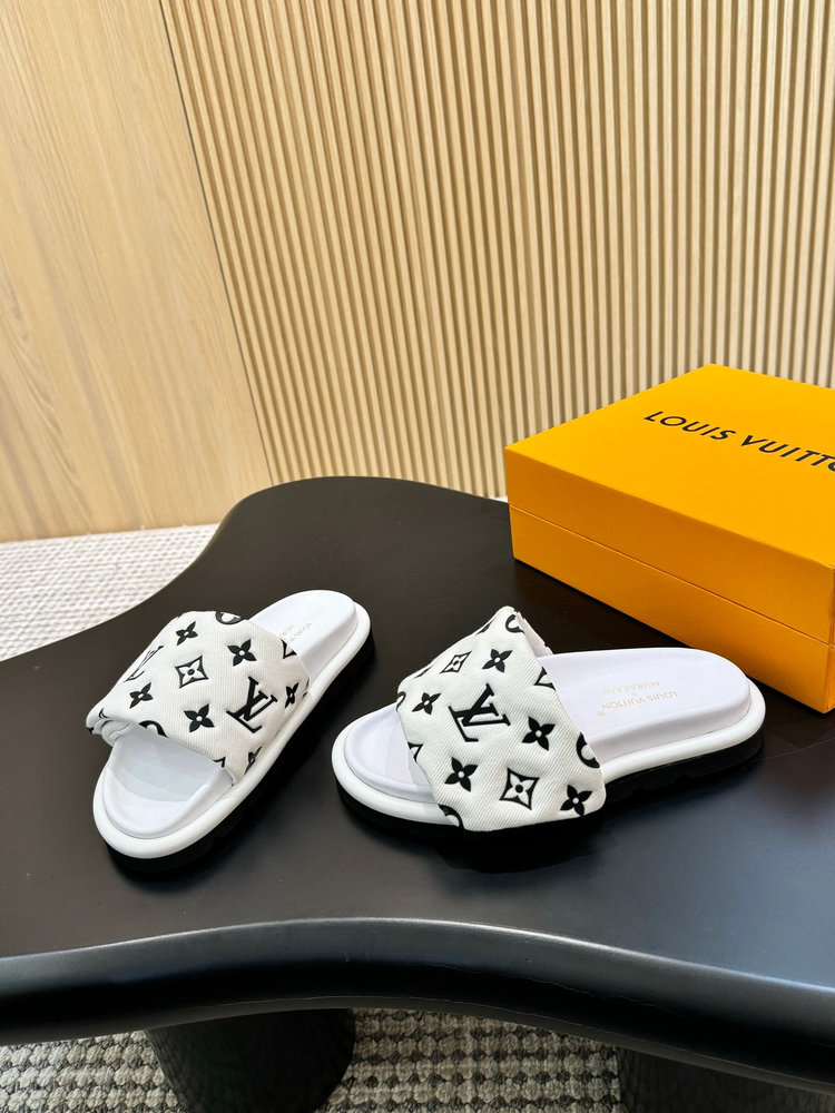 Modern Street Style Shoes L3408-2 Modern Street Style Shoes L3408-2