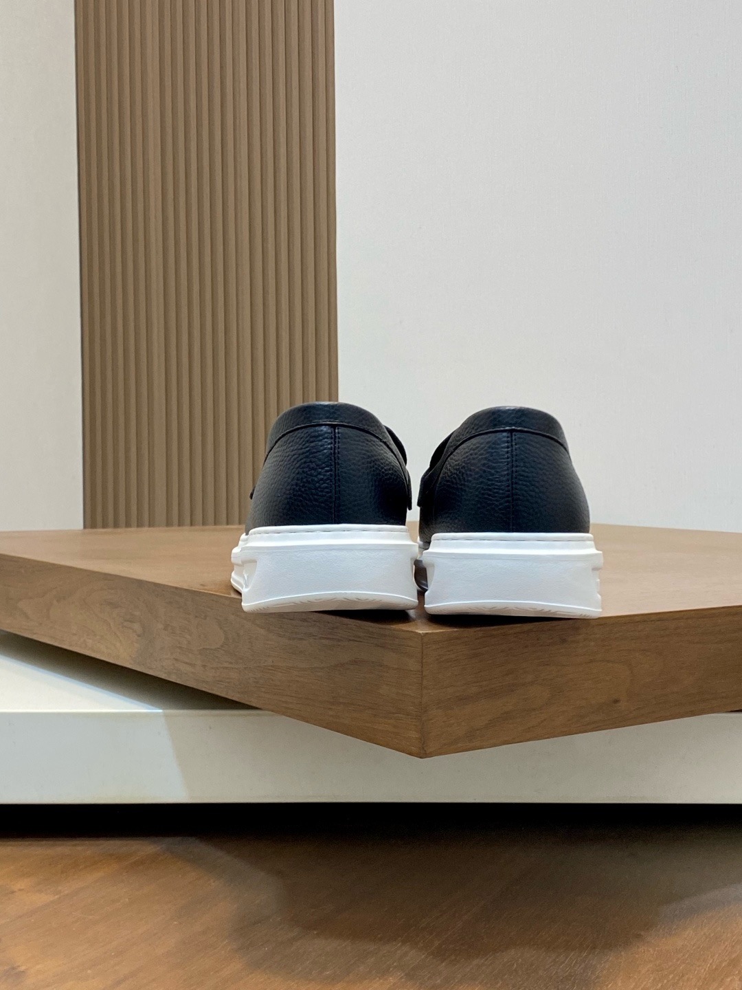 Modern Street Style Shoes L3428 Modern Street Style Shoes L3428