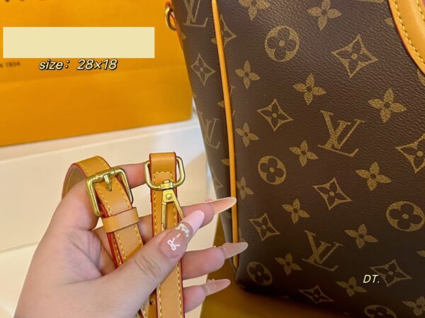 Stylish Fashion Carry Bag L5260
