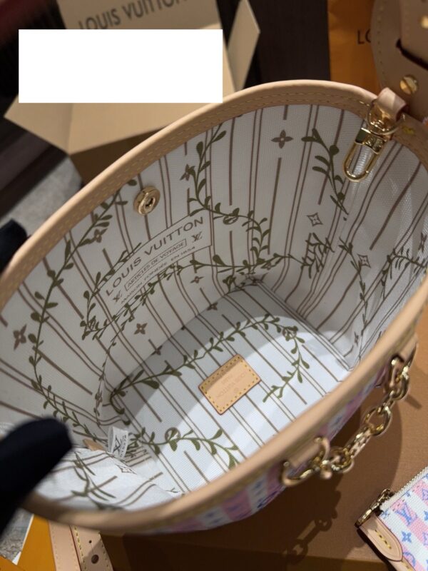 LV Resort All In BB LV265151 LV Resort All In BB LV265151