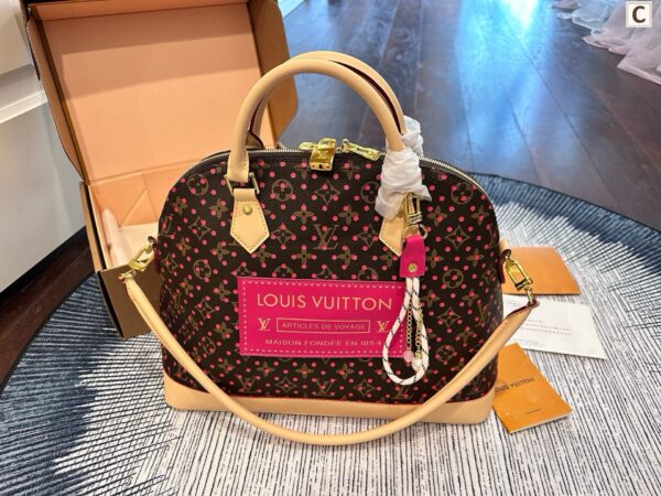 Stylish Fashion Carry LV Handbag LV265171