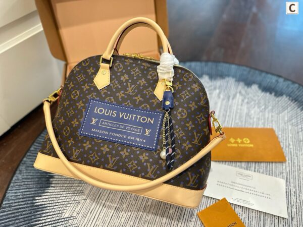 Stylish Fashion Carry LV Handbag LV265171