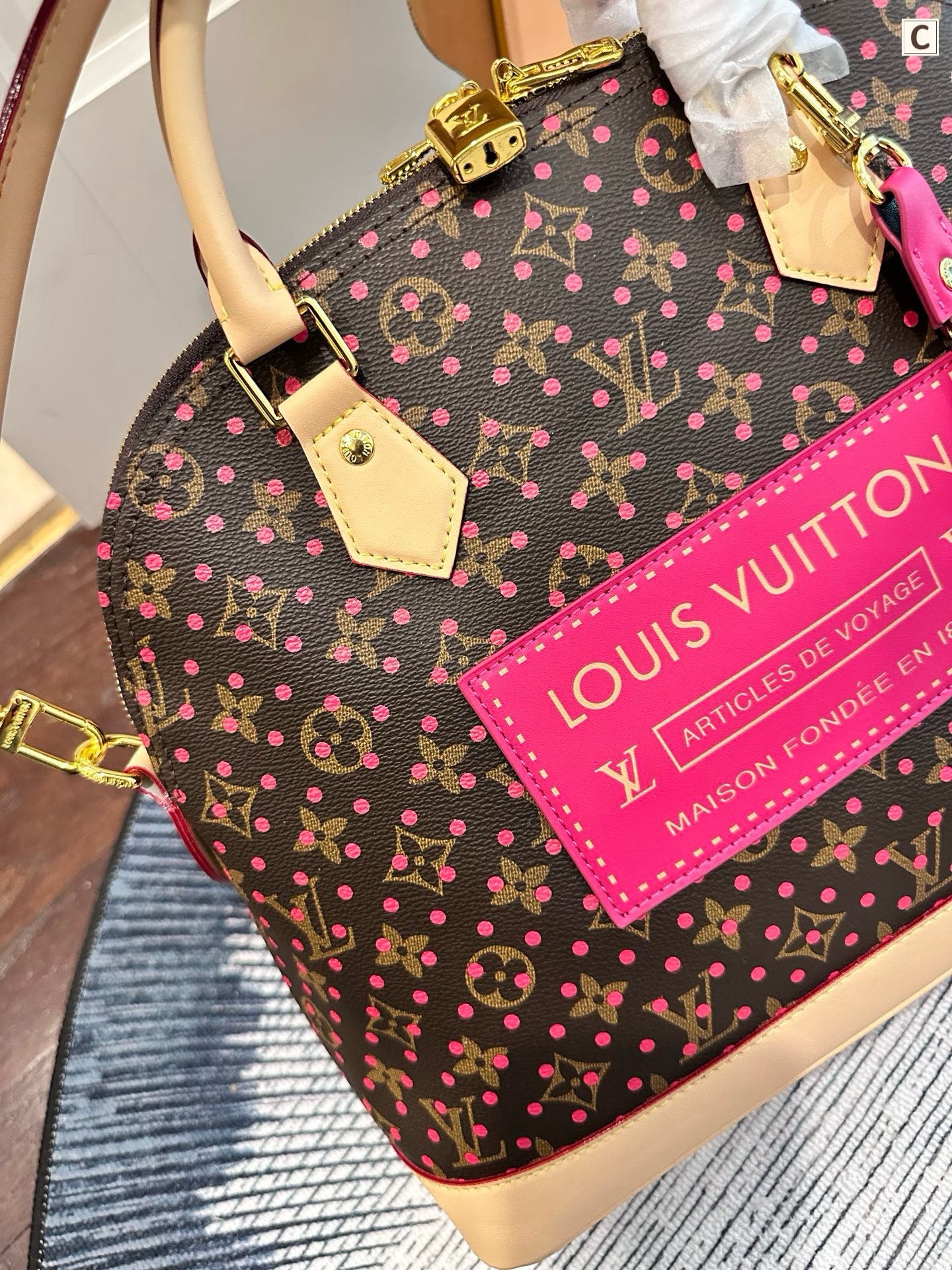 Stylish Fashion Carry LV Handbag LV265171 Stylish Fashion Carry LV Handbag LV265171