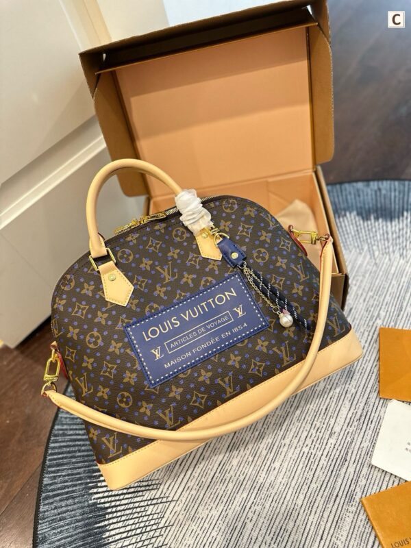 Stylish Fashion Carry LV Handbag LV265171