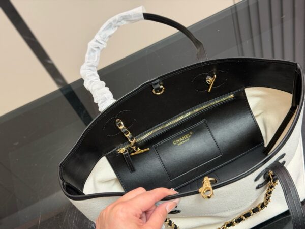 Stylish Fashion Carry CN Handbag CC265132
