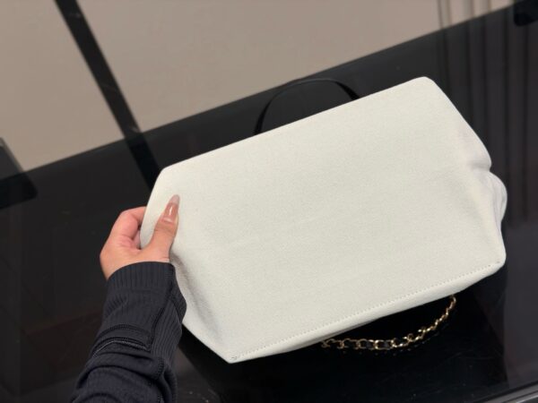 Stylish Fashion Carry CN Handbag CC265132
