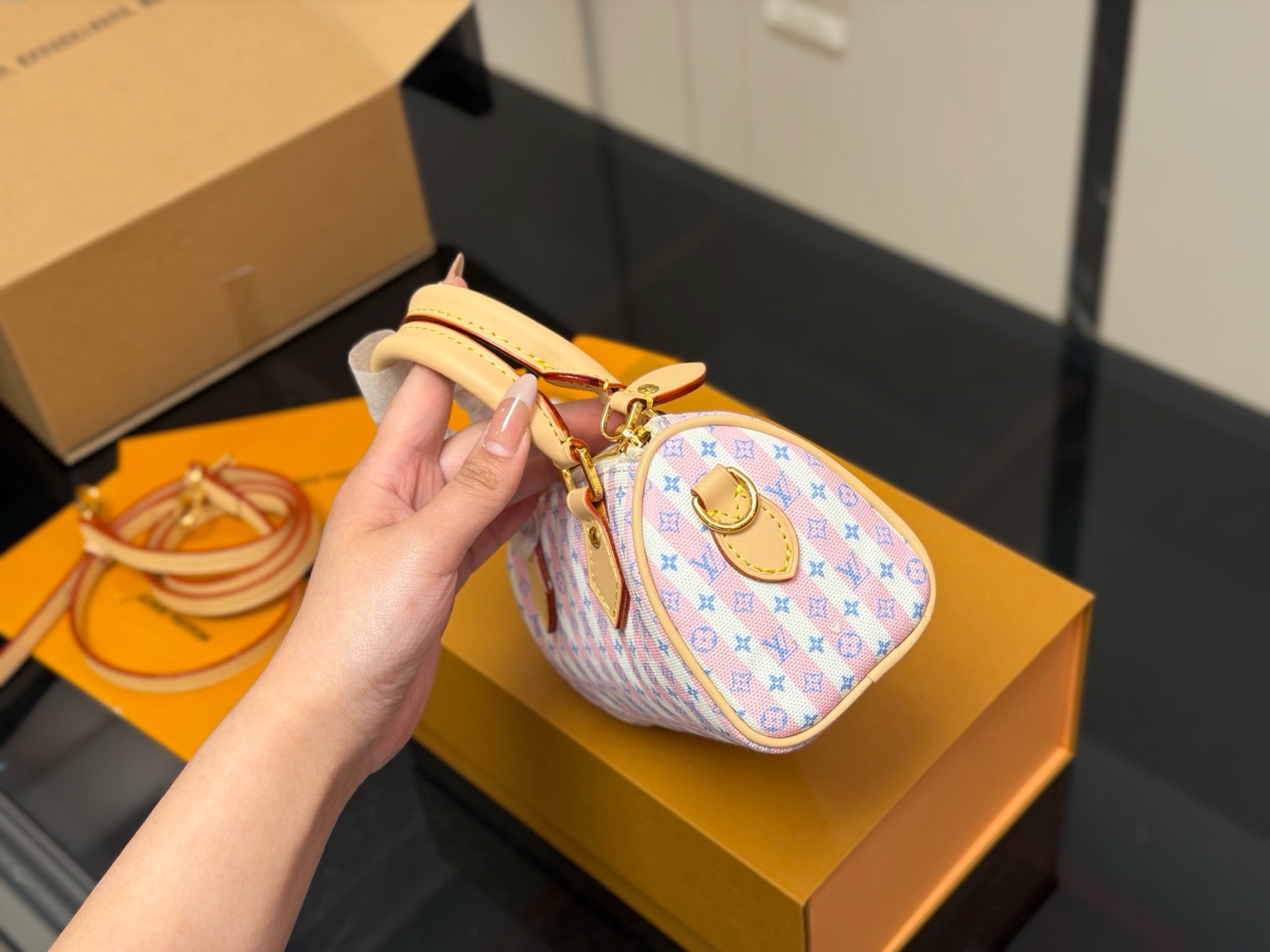 LV Resort Nano Speedy LV265183 LV Resort Nano Speedy LV265183