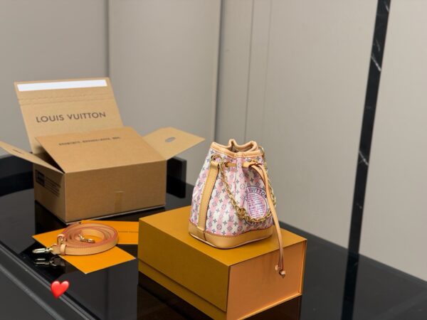 LV Resort Nano Noe LV265182