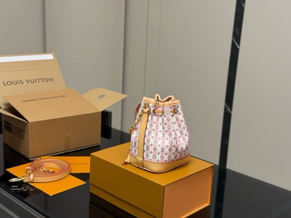 LV Resort Nano Noe LV265182