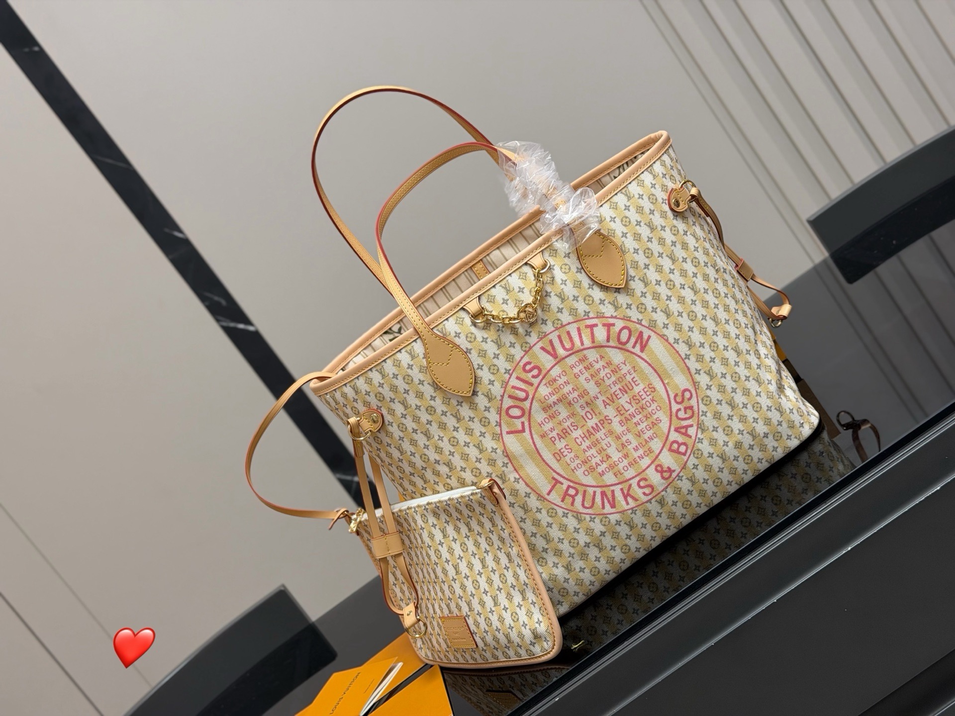 LV Resort Neverfull MM LV26518 LV Resort Neverfull MM LV26518
