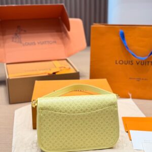 LV Resort Diane C2301500