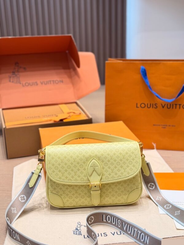 LV Resort Diane C2301500
