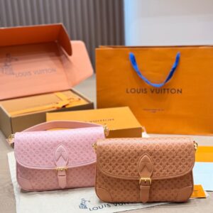 LV Resort Diane C2301500