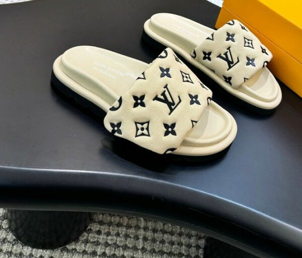 Modern Street Style Shoes L3408-3 Modern Street Style Shoes L3408-3