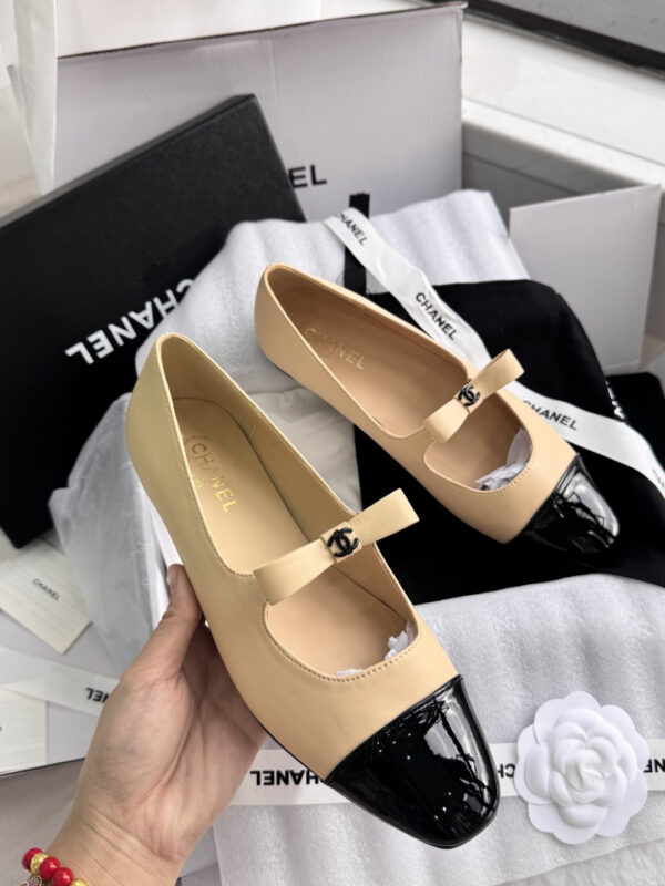 New Collection Fashion Shoes C3356