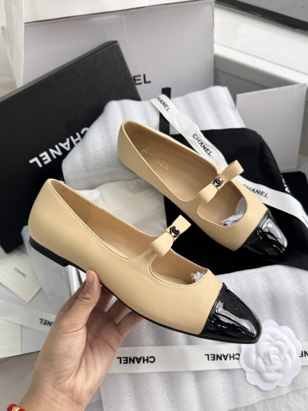 New Collection Fashion Shoes C3356