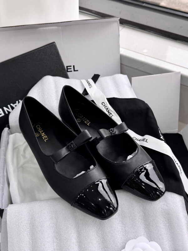 New Collection Fashion Shoes C3356