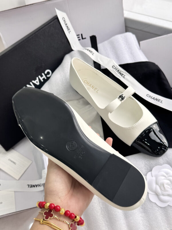 New Collection Fashion Shoes C3356