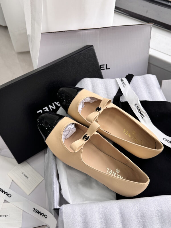 New Collection Fashion Shoes C3356