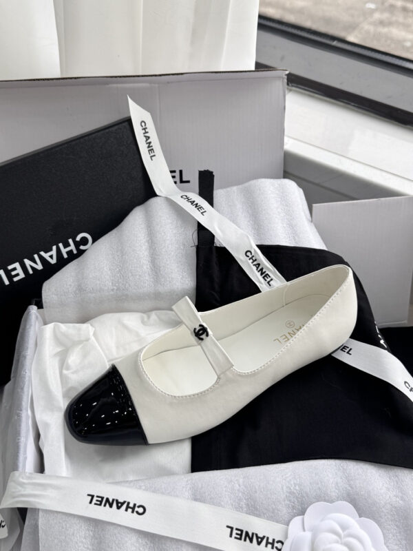 New Collection Fashion Shoes C3356