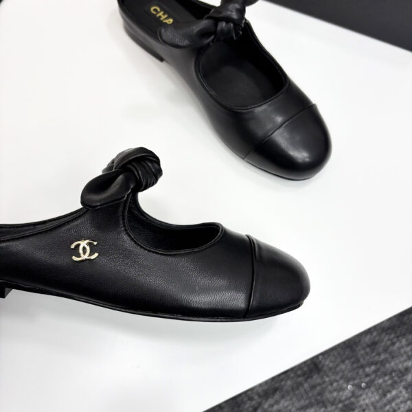 New Collection Fashion Shoes C3349