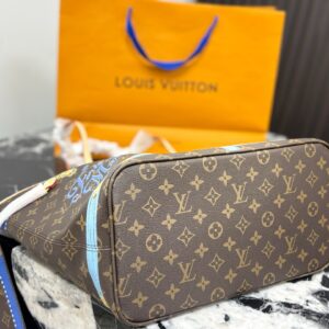 Stylish Fashion Carry LV Handbag L265207 2 1cc47620