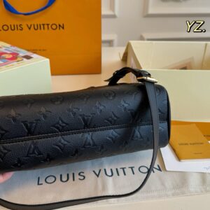 Stylish Fashion Carry LV Handbag LV265195 6 25727539