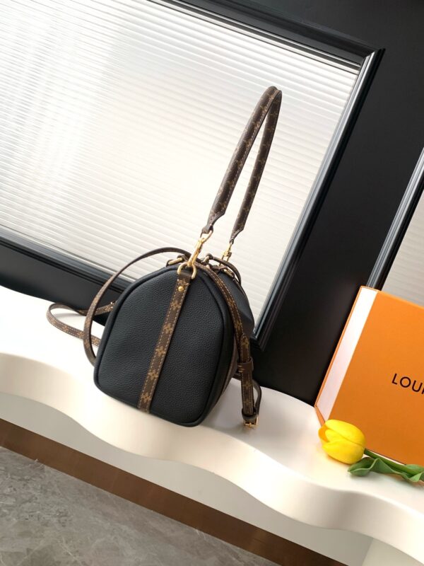 Stylish Fashion Carry LV Handbag LV27275 Stylish Fashion Carry LV Handbag LV27275