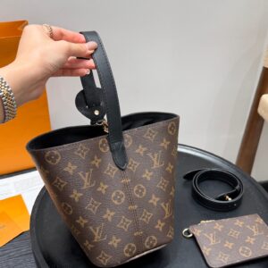 Stylish Fashion Carry LV Handbag LV265285