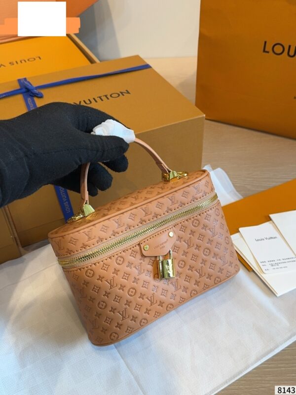 Stylish Fashion Carry LV Handbag LV265282