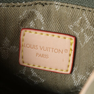 Chic Charm LV Handbag M28287-M27623-M46203-002 7 40561b43 result