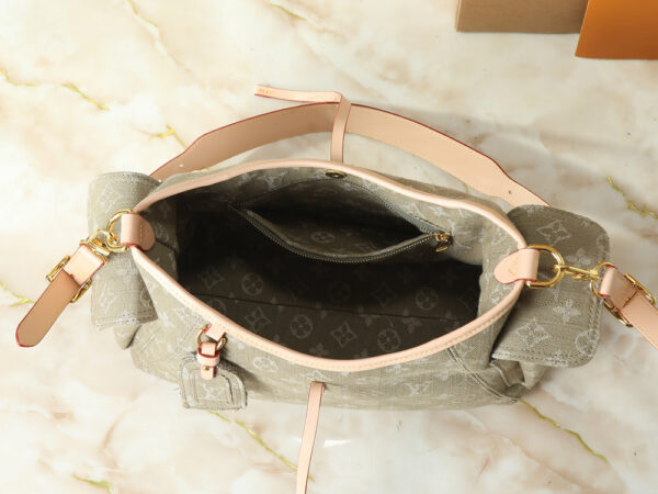 Chic Charm LV Handbag M28287-M27623-M46203-002 Chic Charm LV Handbag M28287-M27623-M46203-002