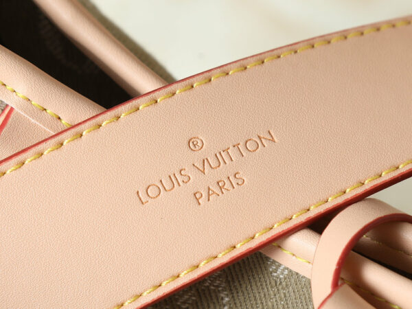 Chic Charm LV Handbag M28287-M27623-M46203-002 Chic Charm LV Handbag M28287-M27623-M46203-002