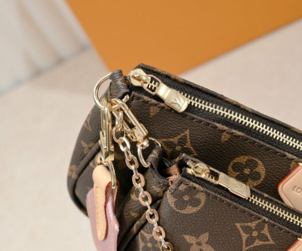 Chic Charm LV Handbag M44813-071