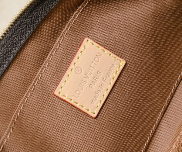 Chic Charm LV Handbag M44813-071