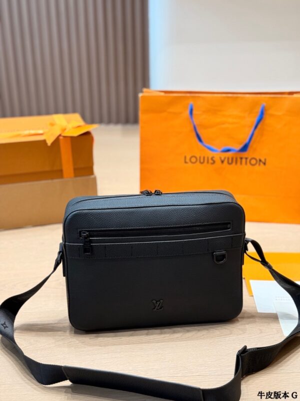 Stylish Fashion Carry LV Handbag LV2631114