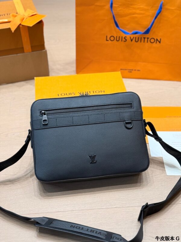 Stylish Fashion Carry LV Handbag LV2631114