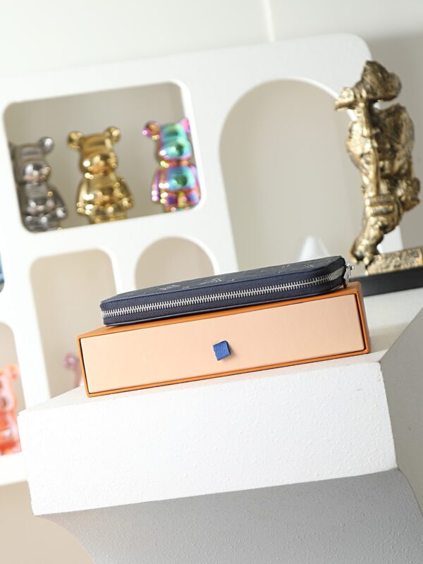 New Collection Fashion L*V Wallet 28777