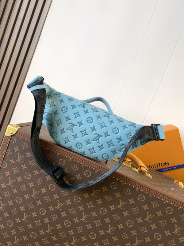 LV Rush Bumbag KK04250