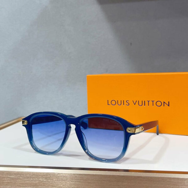 LV Oversized Aviator Sunglasses with Gold-Tone V Detail 147640