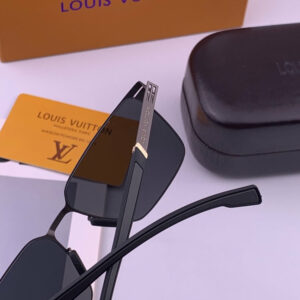 LV Attitude Square Sunglasses L516