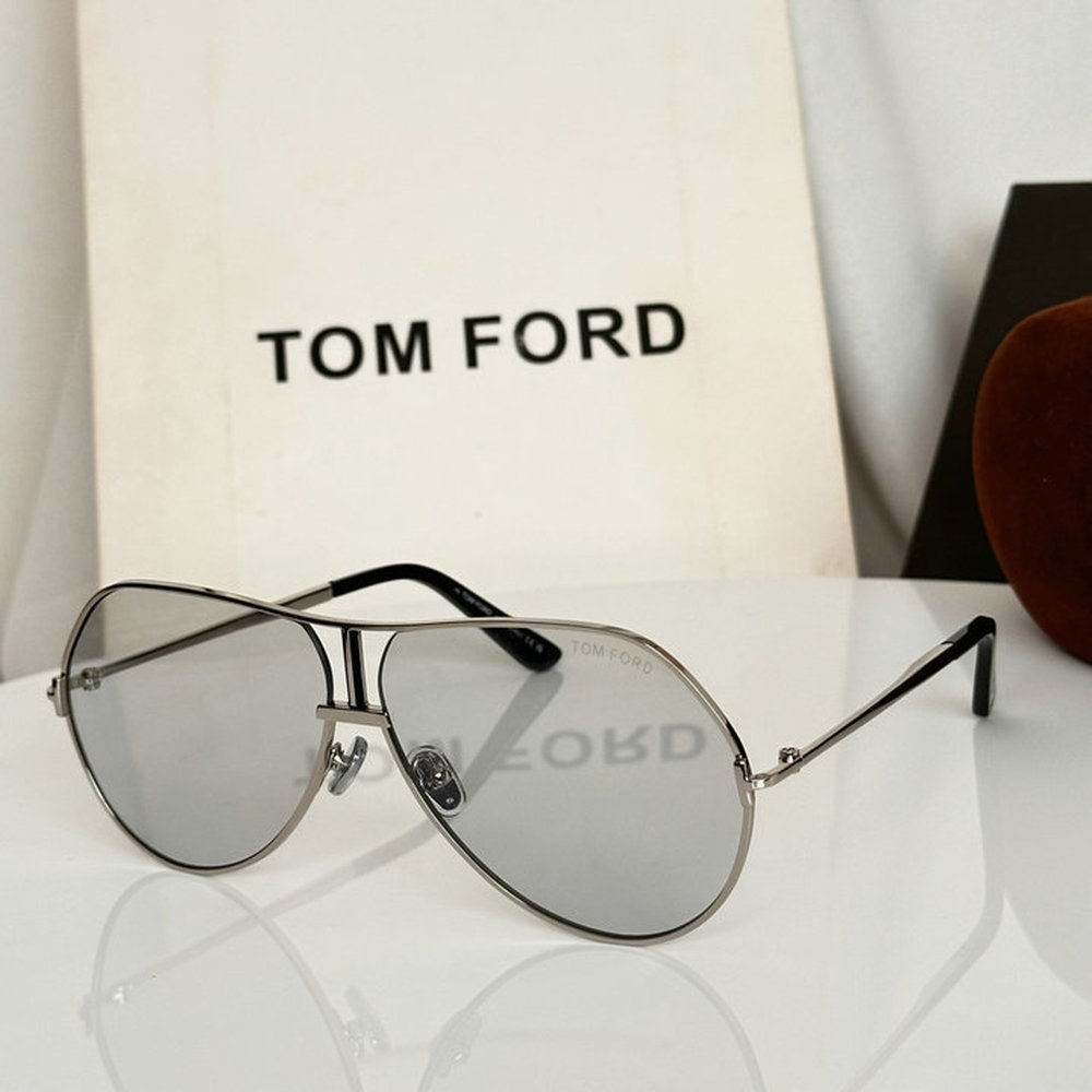 Tom Ford Rickie-02 Sunglasses for Men 604010000 Tom Ford Rickie-02 Sunglasses for Men 604010000