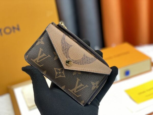 Premium Icon LV Wallet M69431 Premium Icon LV Wallet M69431